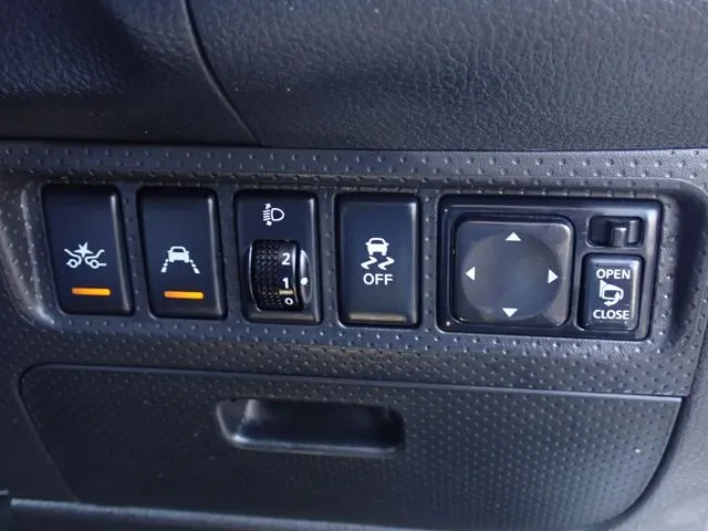 NV150 AD 2WD(ニッサン)の車両写真