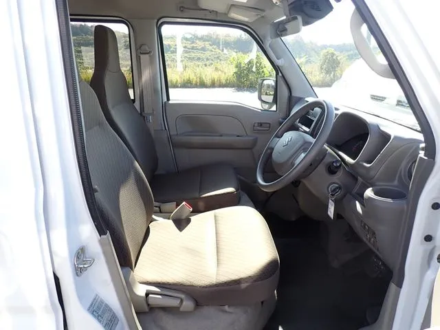 スズキ エブリイバン 4WD