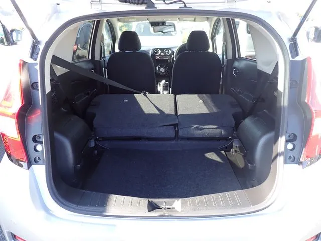 ニッサン　ノート