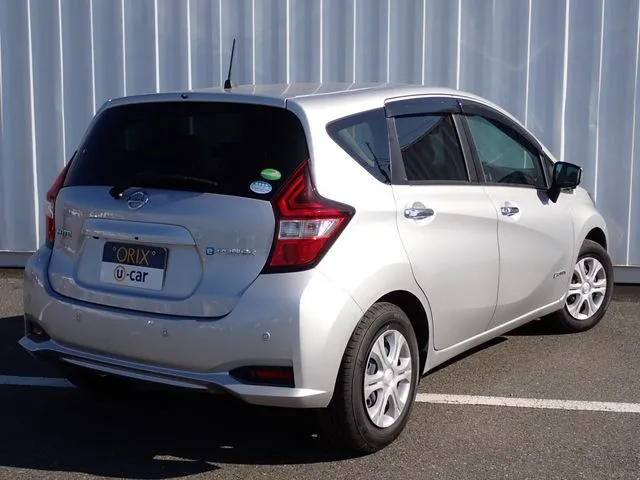 ニッサン　ノート