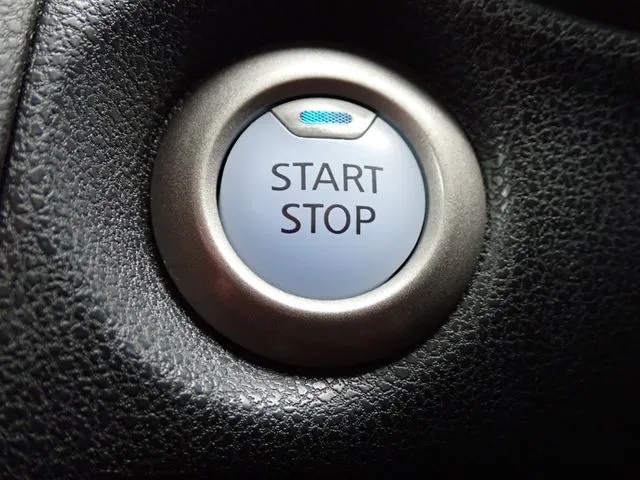 ニッサン　ノート