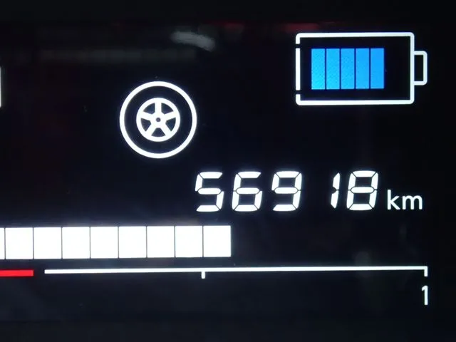 ニッサン　ノート