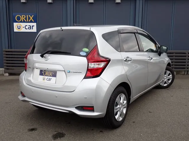 ニッサン　ノート