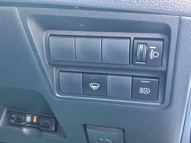 トヨタ ヤリス ハイブリッド