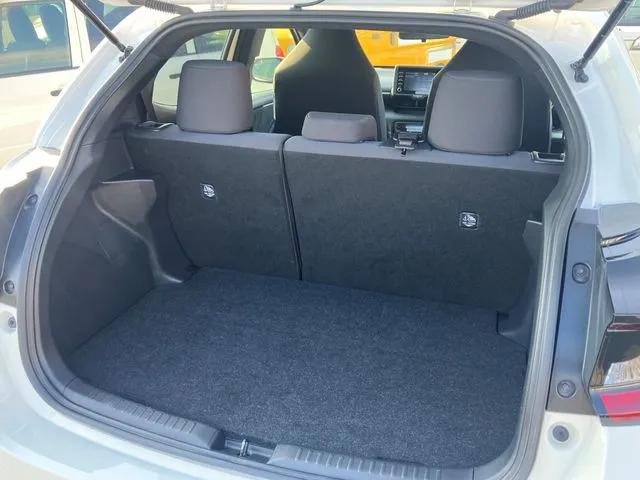 トヨタ ヤリス ハイブリッド