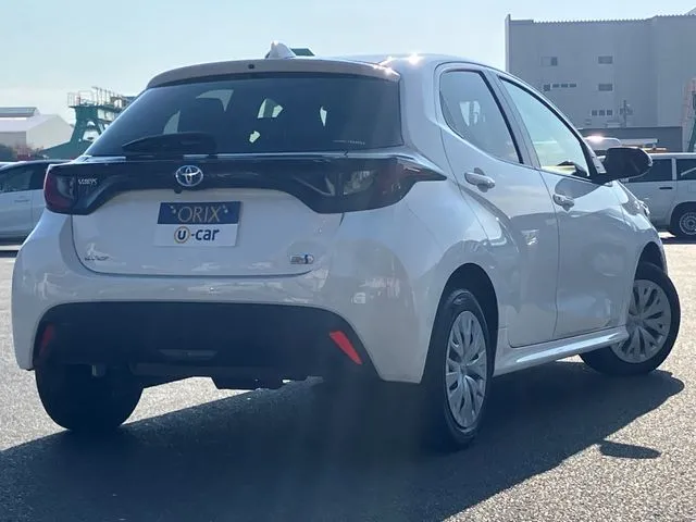 トヨタ ヤリス ハイブリッド