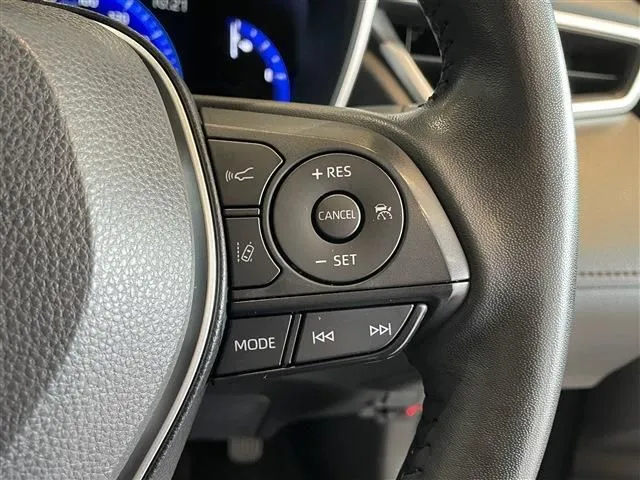 トヨタ　カローラクロス