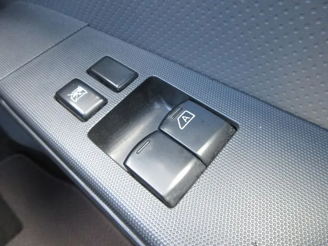 AD 4WD(ニッサン)の車両写真