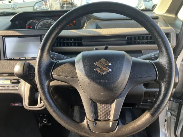 スズキ　ワゴンＲ　４ＷＤ
