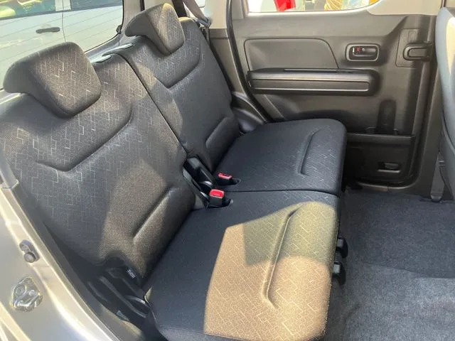 スズキ　ワゴンＲ　４ＷＤ