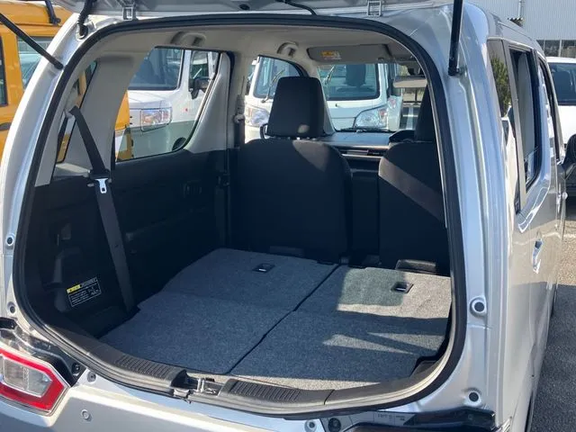 スズキ　ワゴンＲ　４ＷＤ