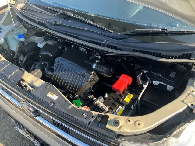 スズキ　ワゴンＲ　４ＷＤ