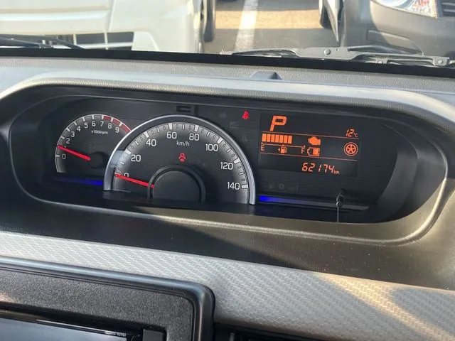 スズキ　ワゴンＲ　４ＷＤ