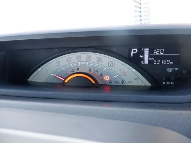 ムーヴ　キャンバス（ダイハツ）の車両写真