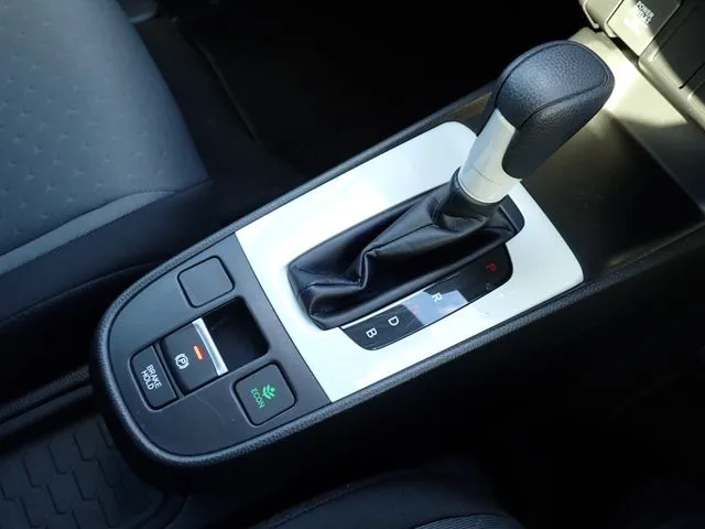 ホンダ　フィット　ｅ：ＨＥＶ