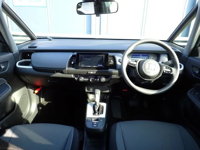 ホンダ　フィット　ｅ：ＨＥＶ