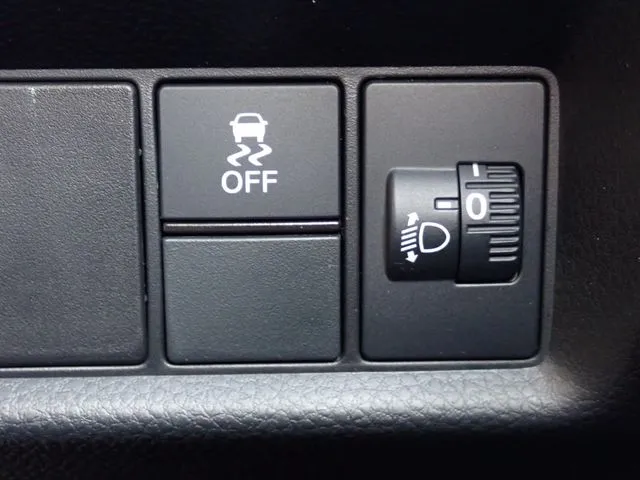 ホンダ　フィット　ｅ：ＨＥＶ