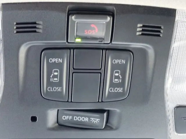 アルファード（トヨタ）の車両写真