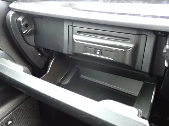 アルファード（トヨタ）の車両写真