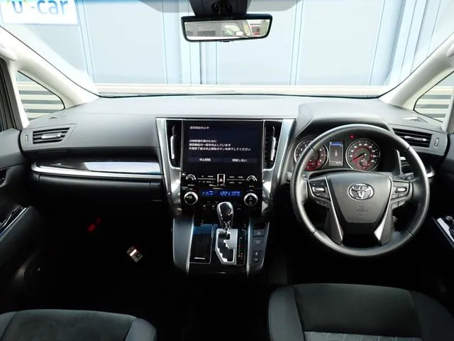 アルファード（トヨタ）の車両写真