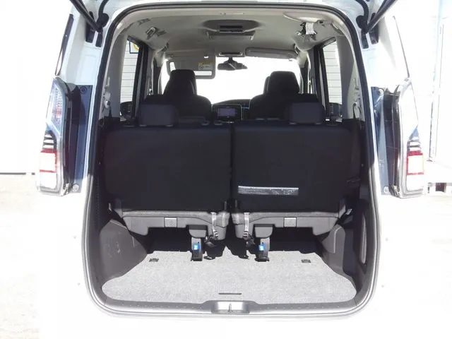 ニッサン　セレナ