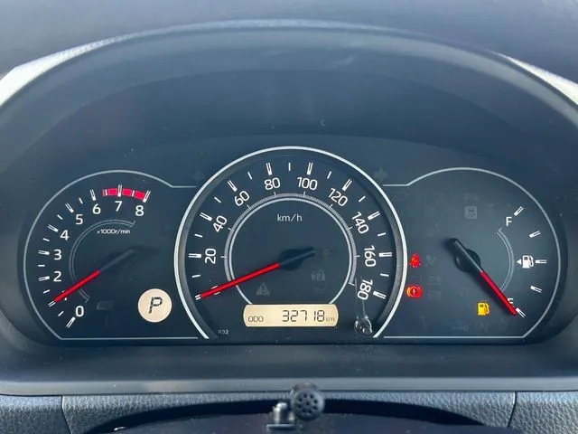 ヴォクシー(トヨタ)の車両写真