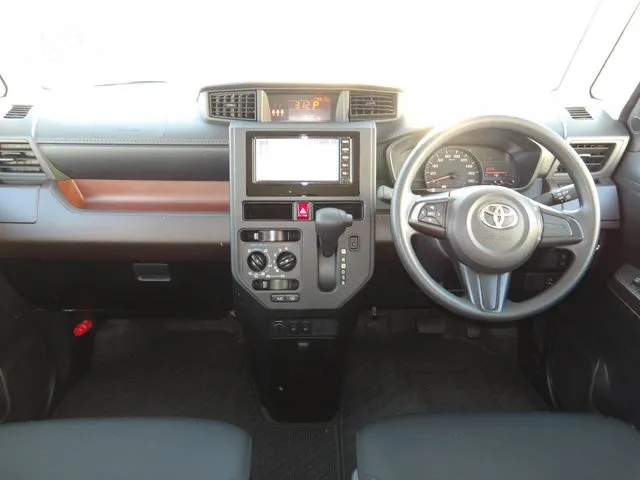 トヨタ　タンク
