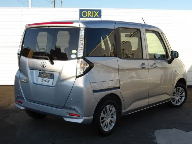 トヨタ　タンク