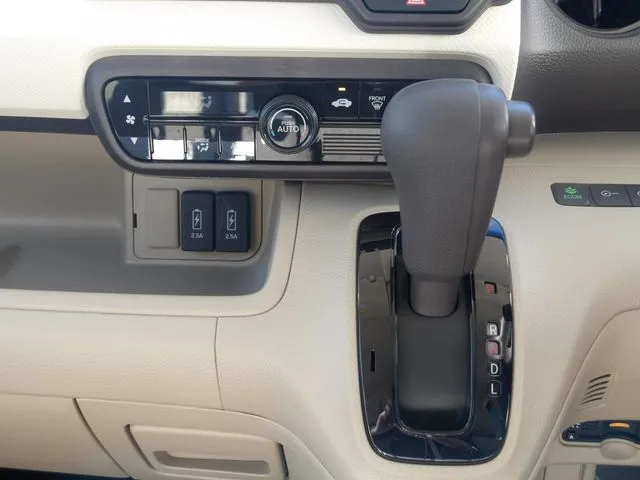 ホンダ　Ｎ　ＢＯＸ