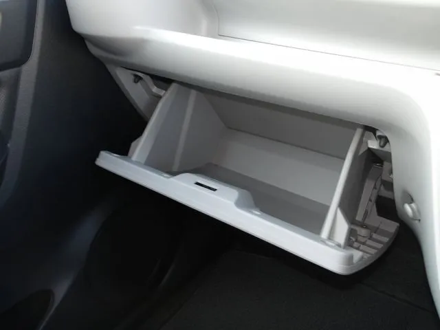 ダイハツ　ミラ　イース