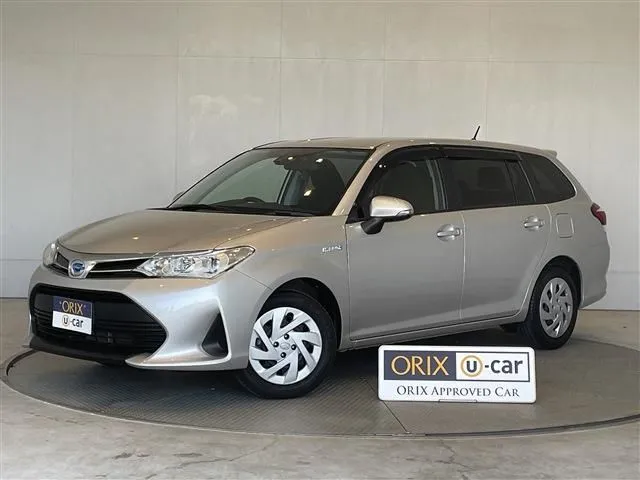 トヨタ　カローラフィールダー　ハイブリッド