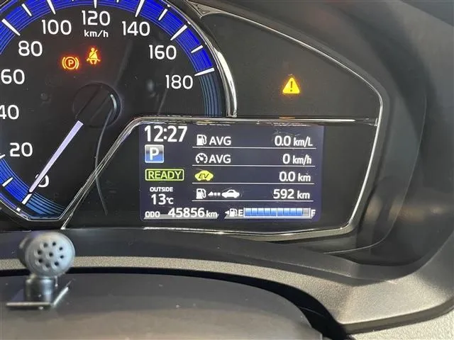 トヨタ カローラフィールダー ハイブリッド