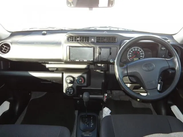 トヨタ　プロボックスバン　２ＷＤ