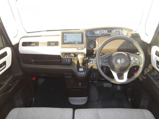 ホンダ　Ｎ　ＢＯＸ