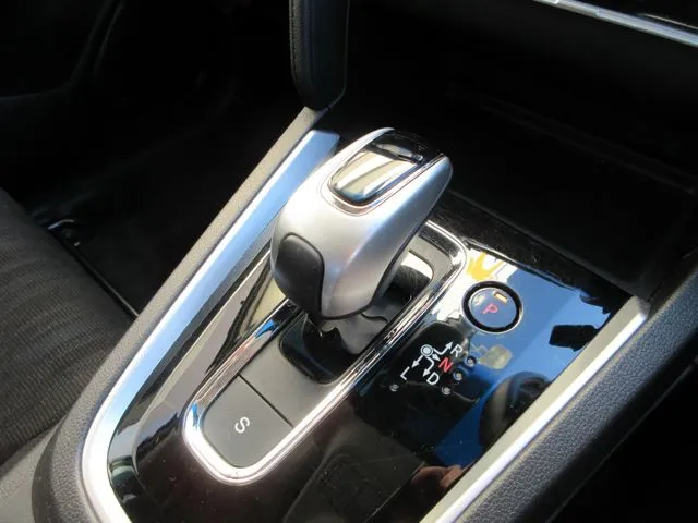 シャトル　ハイブリッド　４ＷＤ（ホンダ）の車両写真