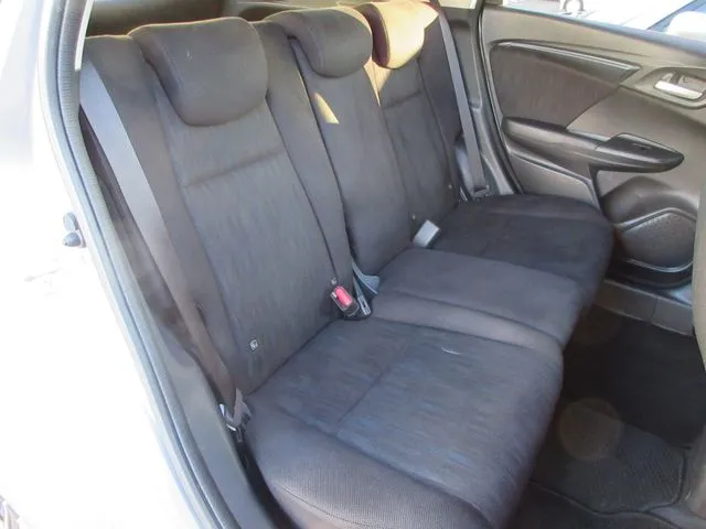 シャトル　ハイブリッド　４ＷＤ（ホンダ）の車両写真