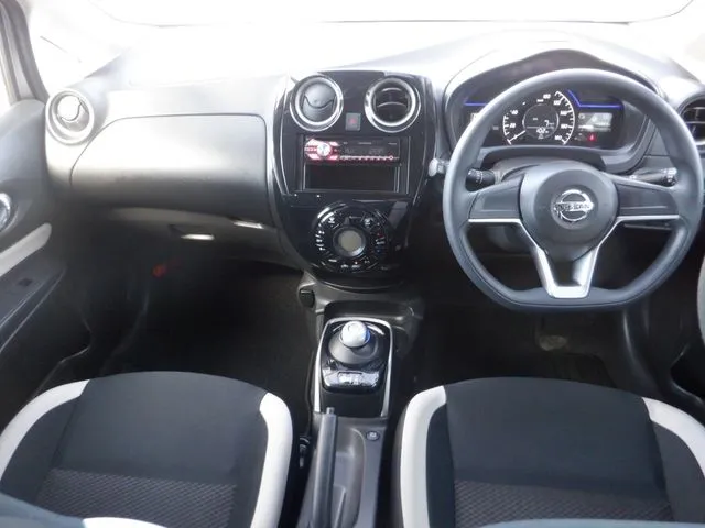 ニッサン　ノート