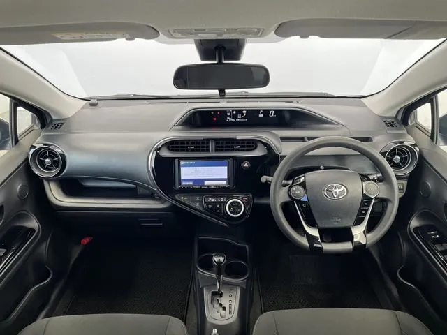 アクア（トヨタ）の車両写真