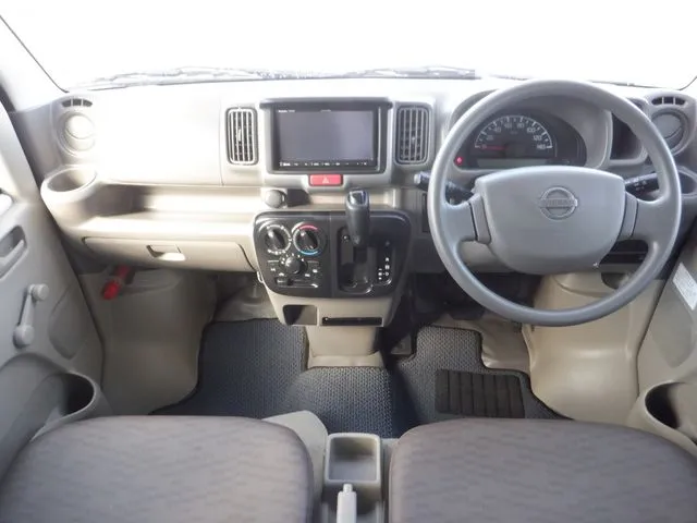 ニッサン NV100クリッパー