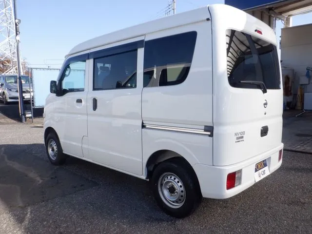 ニッサン NV100クリッパー