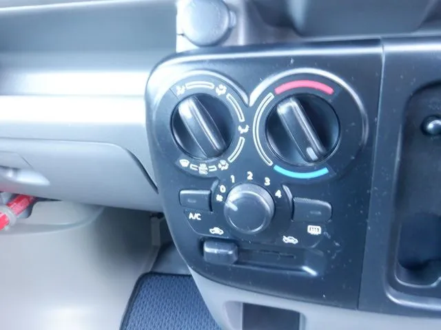 ニッサン NV100クリッパー