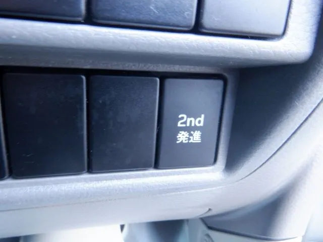 ニッサン NV100クリッパー