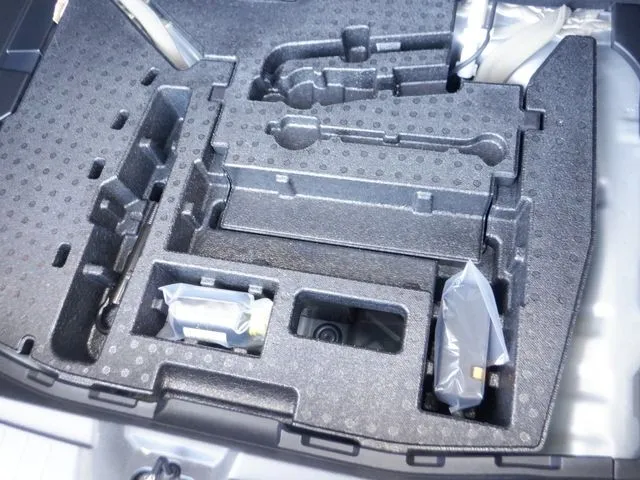 ニッサン　ノート