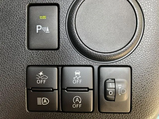 ダイハツ　ミラ　イース