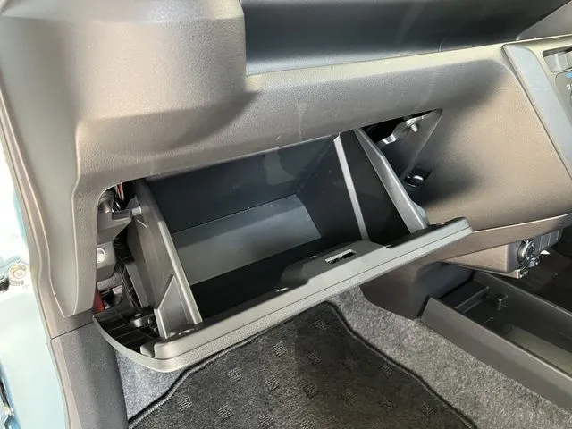 ダイハツ　ミラ　イース