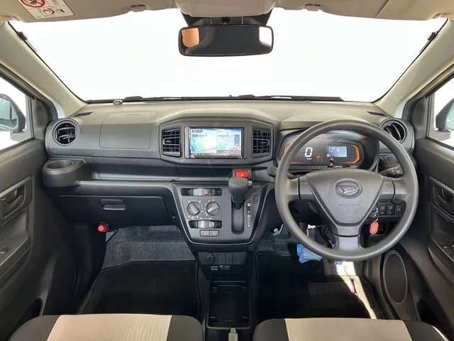 ダイハツ　ミラ　イース