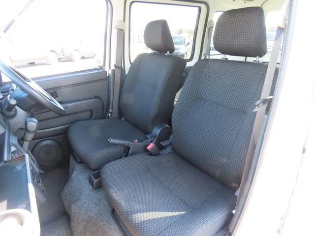 ハイゼットカーゴ（ダイハツ）の車両写真