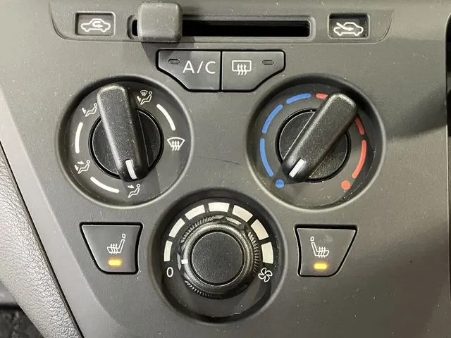 ミツビシ eKワゴン