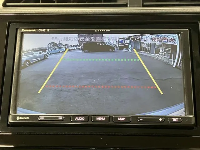 シャトル　ハイブリッド（ホンダ）の車両写真