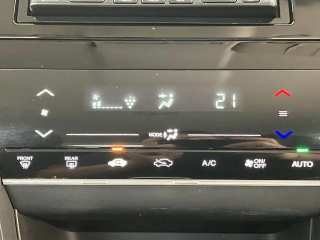 シャトル　ハイブリッド（ホンダ）の車両写真